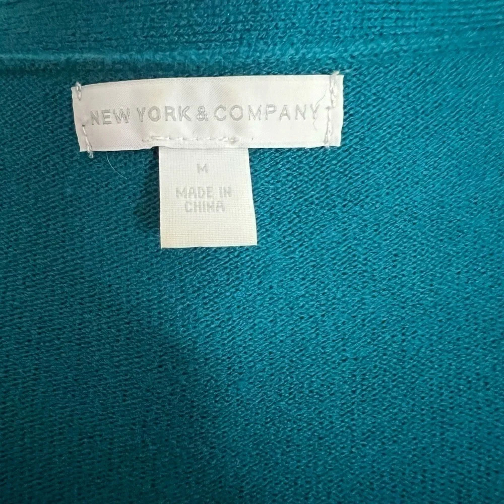 New York & company argyle vneck‎ sweater - Picture 4 of 5